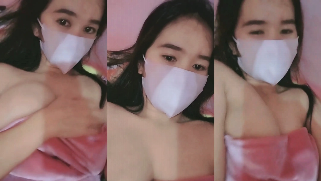 Bokep Indo VCS Olla Pink Pamer Tete Memek