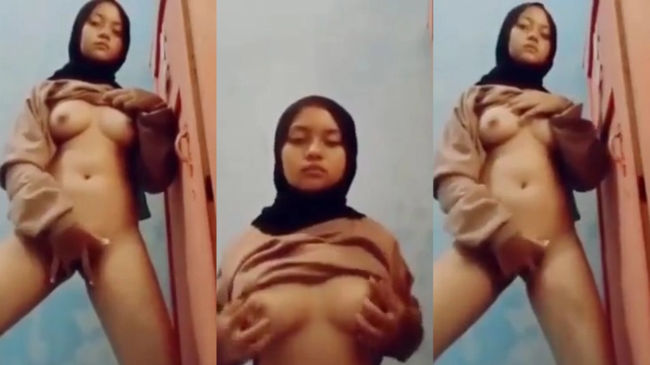 Bokep Muslimah Hijab Masih SMP Toket Bulat Colmek Merem Melek